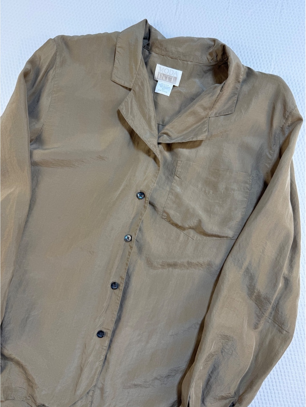 Moda International Womens XS 100% Silk Button Up Shirt Tan Khaki Y2K Minimalist